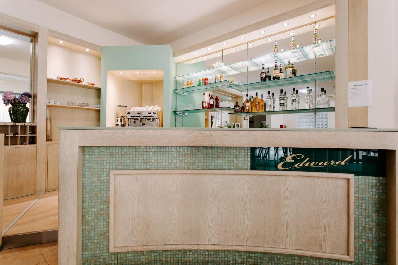 Hotel Edward ベラーリア・イジェア・マリーナ エクステリア 写真