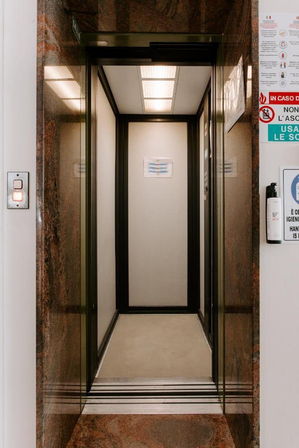 Hotel Edward ベラーリア・イジェア・マリーナ エクステリア 写真